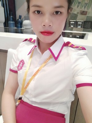 李女士